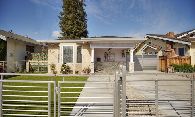 Burbank House | Inviting Home in Silicon Valley: Pool, Spa & Family Friendly
