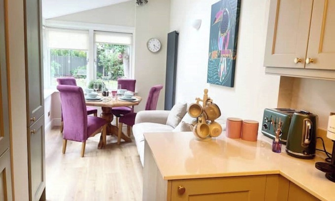 Ballsbridge House | Stylish Townhouse Retreat in Exclusive Ballsbridge, Dublin