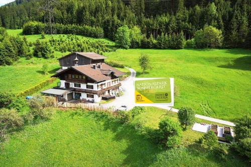 Bramberg am Wildkogel Apartment | Fasserhof: Oceanfront Retreat with Great Guest Ratings