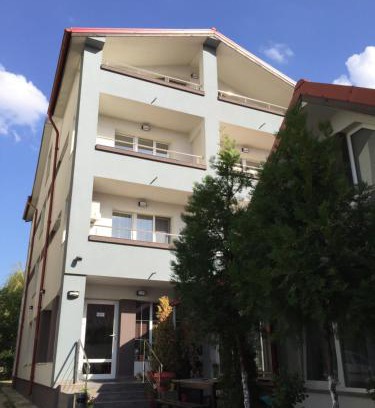 Otopeni Hotel | Convenient FAST Airport Accommodation for Family Travelers