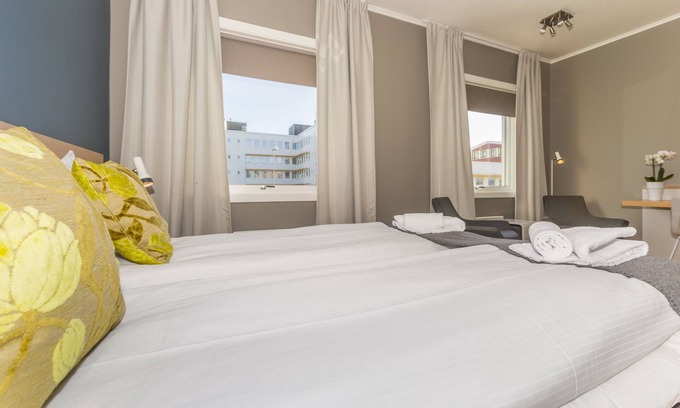 Svolvaer Hotel | Comfortable Stay at Fast Hotel Svolvær with Free Breakfast