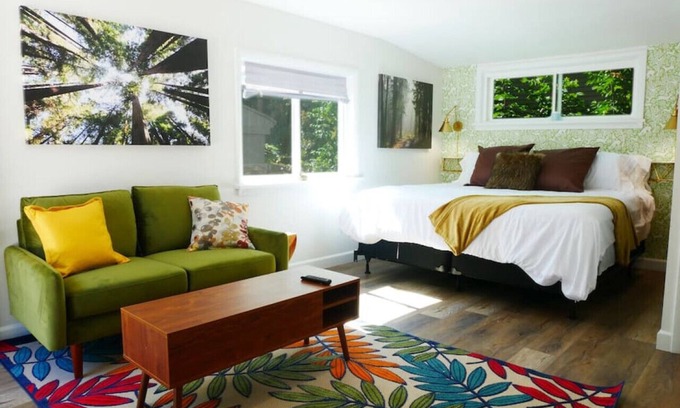 Arvada House | Work-Friendly Hotel with Fast Wi-Fi and Cozy King Bed