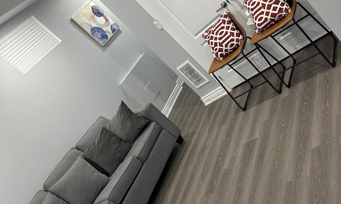 Brampton House | Cozy Stay at Fastbear 2 with Breakfast & Family-Friendly Vibes
