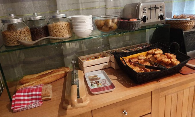 Dun-sur-Meuse Hotel | Fasthôtel Le Râle Des Genêts - Pet-Friendly & Family-Ready