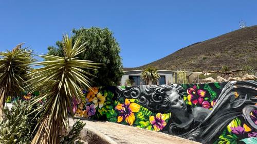 Granadilla de Abona Hotel | Welcoming Fathill Finca for Family-Friendly Getaways