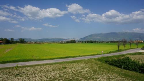 Bettona House | Discover Fattoria Didattica Le Torte: Family-Friendly Getaway