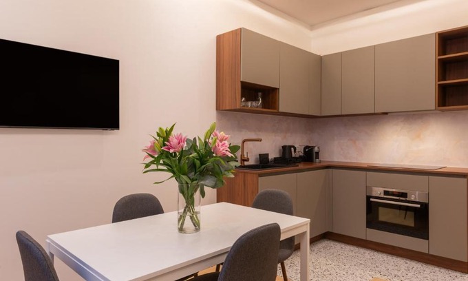 Saint-Vincent-de-Paul Apartment | Faubourg Station