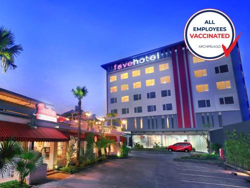 Bojonegoro Hotel | Budget-Friendly favehotel Sudirman Bojonegoro with Breakfast