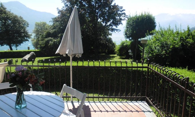 Gera Lario Apartment | Lakefront Escape: Favoloso Appartamento in Gera Lario