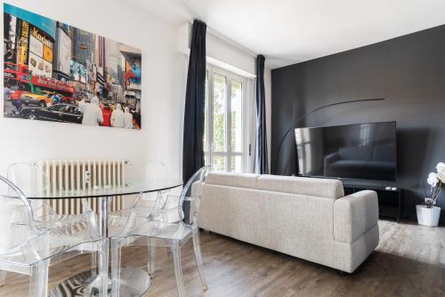 Porta Volta Apartment | Beautiful 4-Star Apartment with Terrace in Central Milan