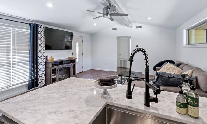 Avinger House | Fawn Crossing - Johnson's Creek, Lake of the Pines