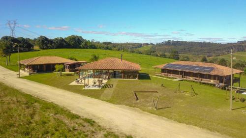 Palmeira House | Relaxing Retreat at Fazenda com Piscina Termica - 10/10 Rated