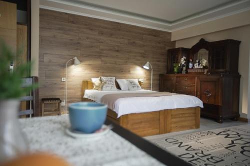 Vinnichki Hotel | Discover Fazenda na Goncharakh: Oceanfront Oasis with Pool