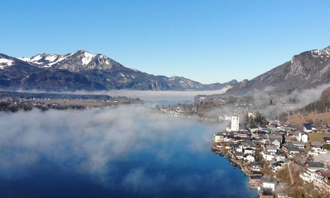 Sankt Wolfgang im Salzkammergut Apartment | Cozy Apartment Coelestin - Ocean View & Modern Amenities