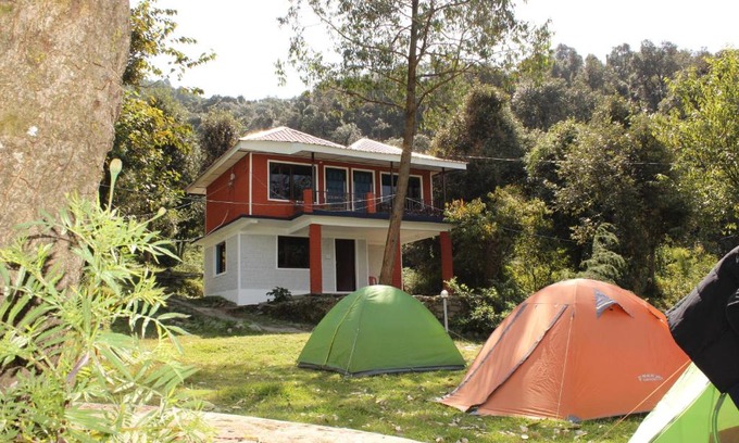 Bir Hotel | Pet-Friendly Getaway at Fearless Cloud with Breakfast