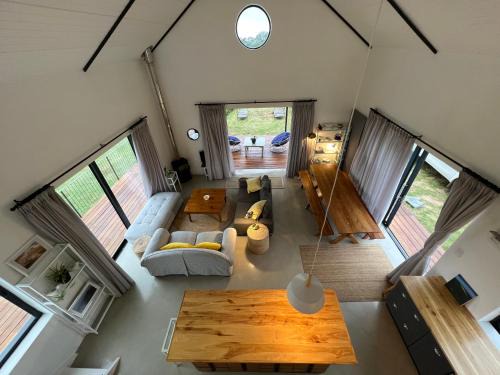 Grahamstown House | Cozy Featherstone View Cottage: Guest Rated 9.6/10