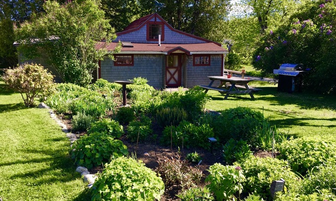 Southwest Harbor Cottage | Featured in Oprah's 'O' Magazine! Rated 9.8/10 Stay
