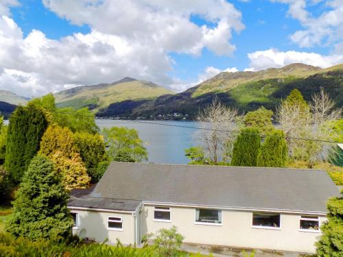Lochgoilhead House | Experience Feaugh Cottage: 4-Star with Pet-Friendly Perks