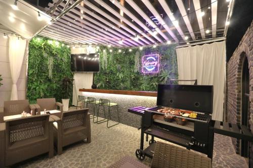 Sindang-dong Hotel | Family-Friendly February Hotel SeongSeo for Memorable Stays