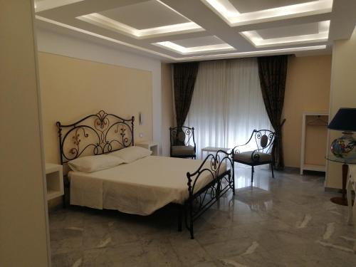Palermo Hotel | Indulge in Federico 70 Zaffiro: Guest Rated 10/10 Stay!