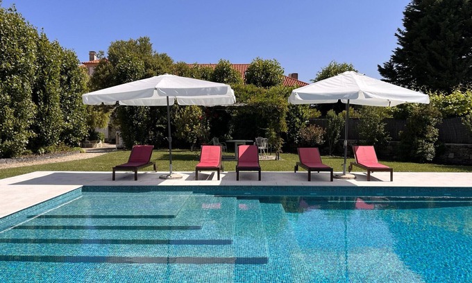 Armamar Villa | Elegant Mansion with Heated Pool & BBQ for Unforgettable Stays