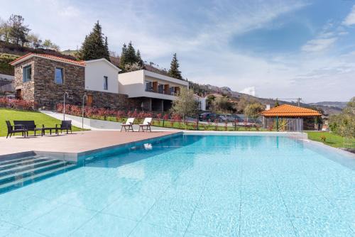 Peso da Regua Villa | Discover Relaxation at Feel Discovery Douro LAS House