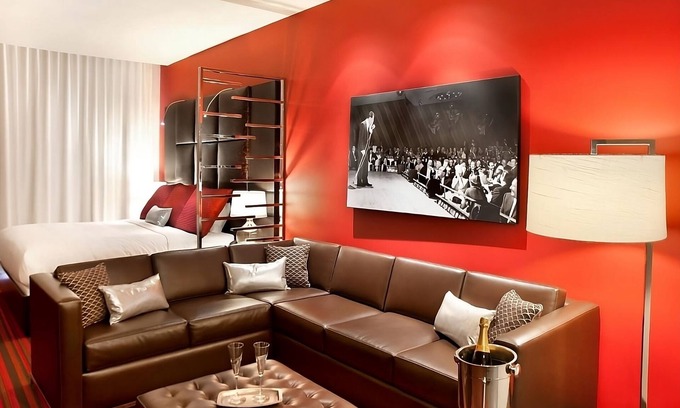 Downtown Las Vegas Hotel | Experience Comfort and Style in Las Vegas with Free Parking