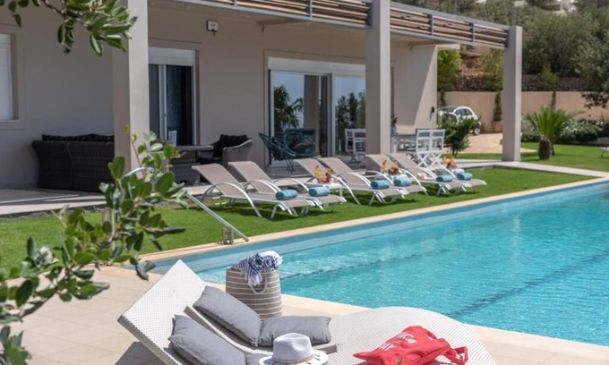 Koutsounari Villa | Feel-good villa in a fantastic location with pool and sea views