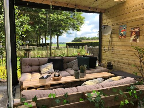 Koekelare House | Discover Comfort at Feel@Home De Westhoek Hotel
