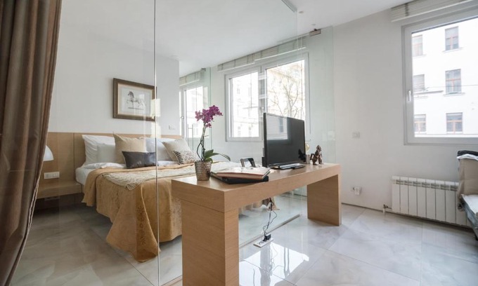 Weißgerber Apartment | Feel at Home in Vienna: Wheelchair Accessible Comfort
