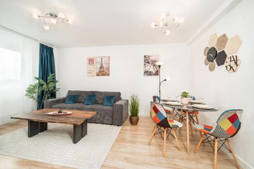 Timisoara Apartment | Experience Paris Living at C&A Apartment with Family Amenities