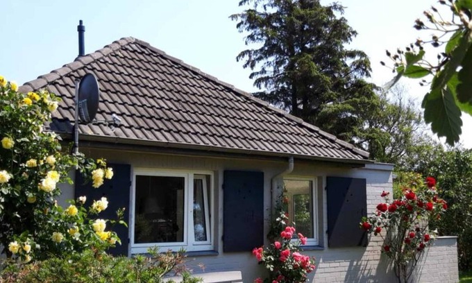 Goting House | Experience Oceanfront Bliss at Feer Strunhüs Deelswai 49