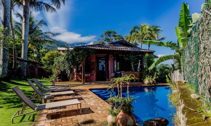 Feiticeira Hotel | Top-Rated Feiticeira GuestHouse with Pool & Ocean Views