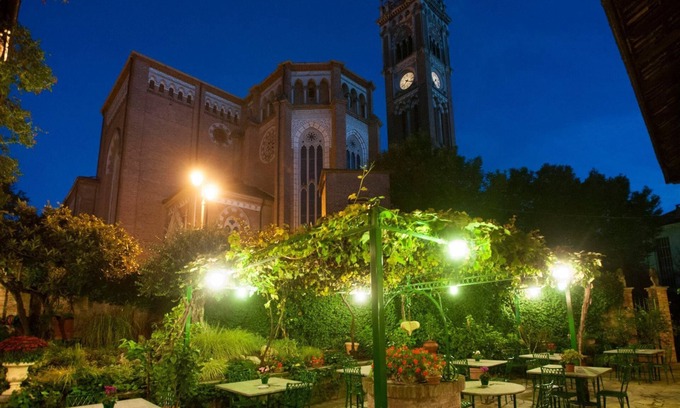 Monforte d'Alba Hotel | Felicin - Villa Stella: 4-Star Retreat with Spa & Breakfast