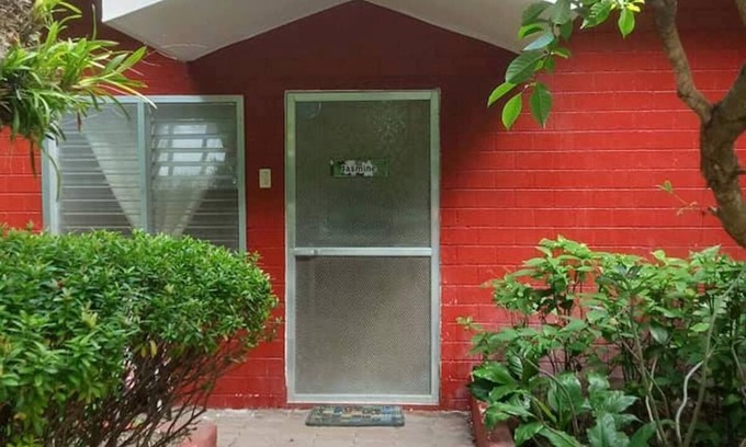 Dumaguete House | Experience Felipa Beach and Guesthouse - Family-Friendly Stay
