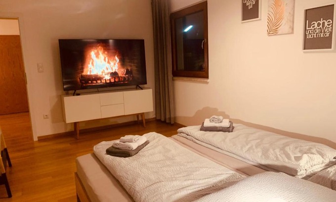 Salzweg Apartment | Modern & Cozy 2-Bedroom Apartment with Balcony in Felix Living