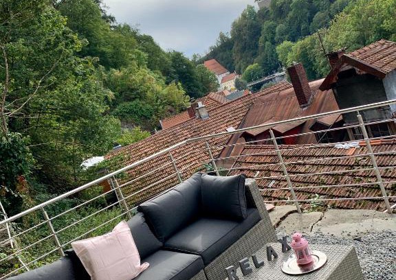 Passau Apartment | Modern & Cozy FELIX LIVING 7: Top-Rated City Rooftop