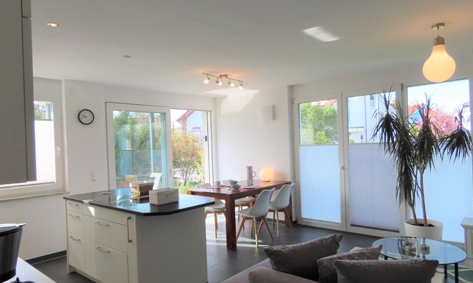 Salem Apartment | Felix: A Guest Favorite with Pet-Friendly Amenities