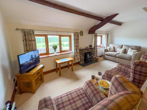 Keswick House | Pet-Friendly Haven at Fell View Bassenthwaite, Rated 9/10