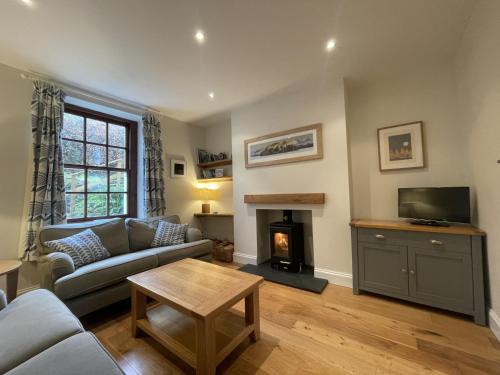 Portinscale House | Fell View: Pet-Friendly Retreat for Families