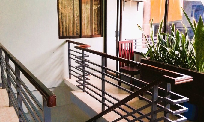 Tagbilaran House | Cozy Felli's Guest House: Breakfast & Family-Friendly Stay