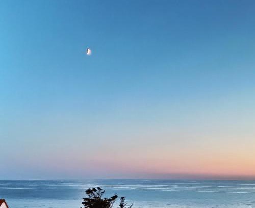 Equihen-Plage House | Beautiful Oceanfront Home with Spectacular Sea Views