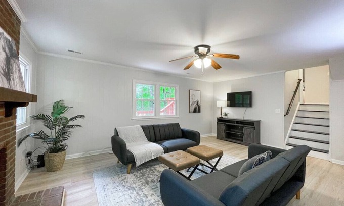 North Raleigh House | Cozy 3 BR Retreat with Swingset in North Raleigh