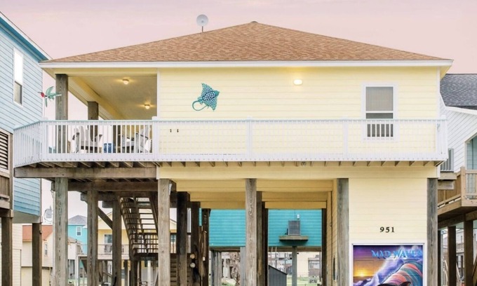 Port Bolivar House | Pet-Friendly Oasis with Cargo Lift & Fire Pit Near Beach