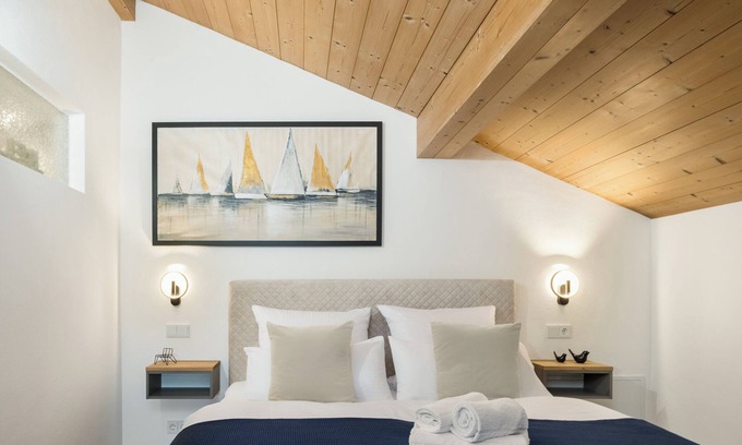 Bernau am Chiemsee Apartment | FENJOY vacation apartment No°12 with balcony | air conditioning | garden | BBQ