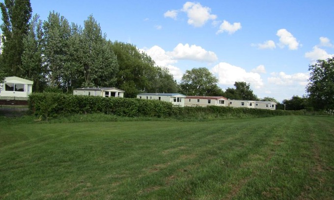 Lincoln Resort | Top-Rated Fenlake Holiday Accommodation with Pet-Friendly Perks