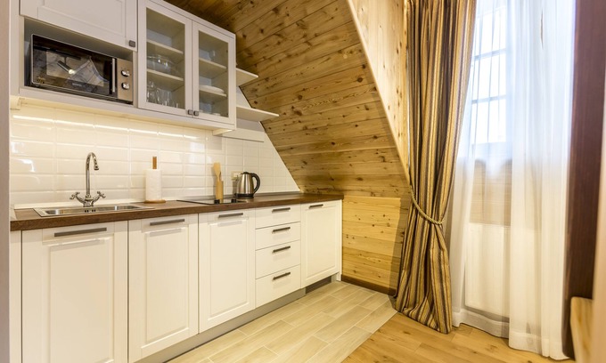 Seliste Hotel | Discover Fenomen Plitvice: 4-Star Retreat with Spa & Dining
