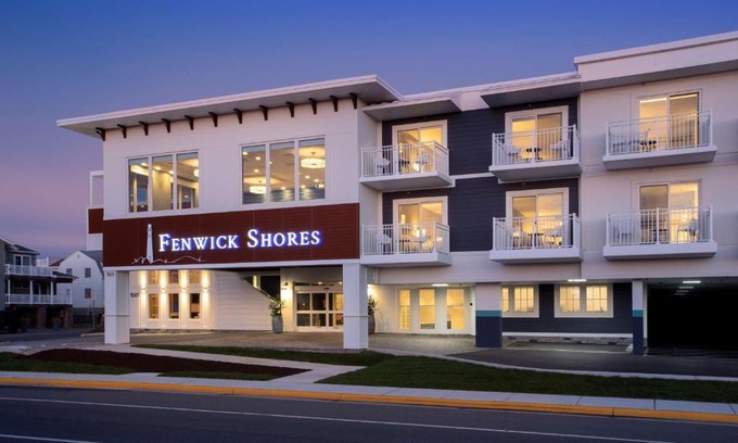 Fenwick Island Hotel | Experience Fenwick Shores: Oceanfront Retreat with Pool