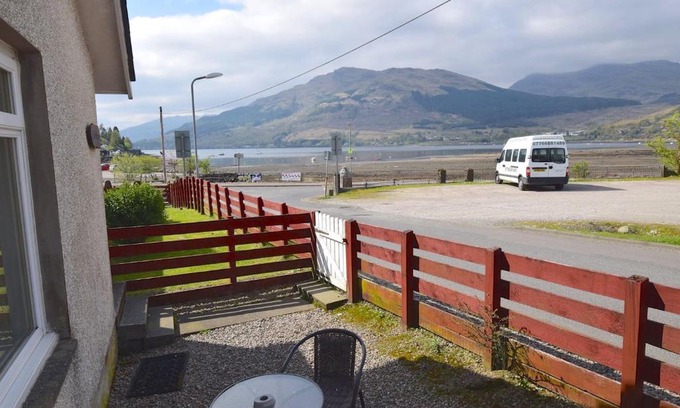 Lochgoilhead House | Cozy Feorline Cottage: Pet-Friendly Retreat with Breakfast