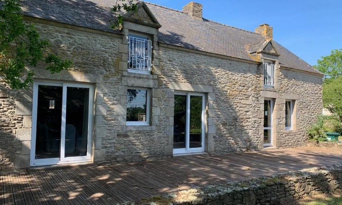 Ferel Apartment | FEREL Longère near beaches, 12 people, heated pool